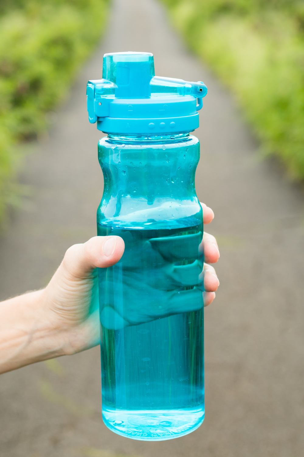 Can I Put Hot Water In Plastic Water Bottles?